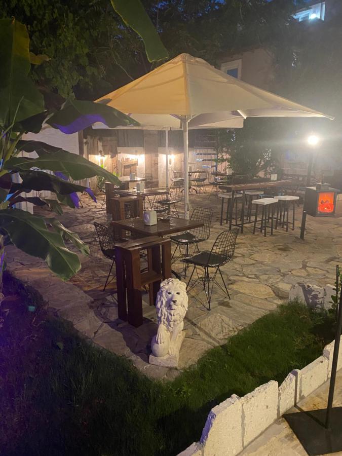 Mavi Butik Apart Çeşme Kültér fotó